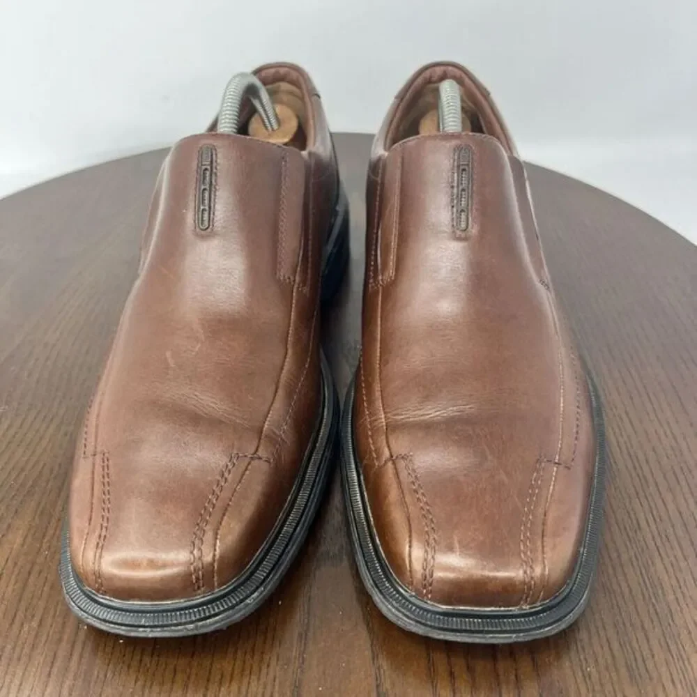 Clarks unstructured loafer